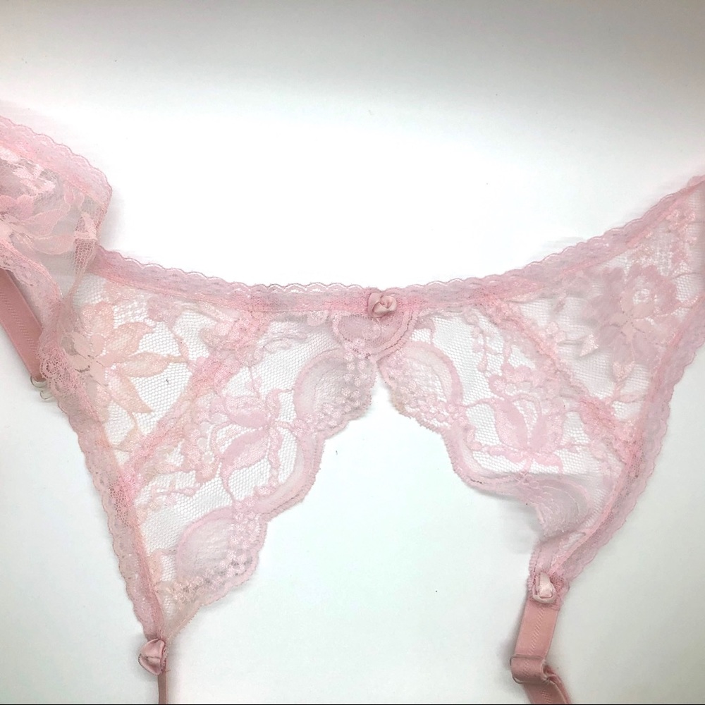 NWOT Pink Lace Garter Belt - One Size